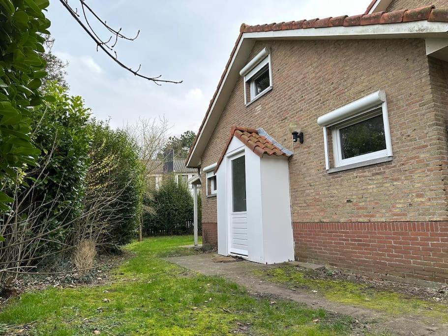 Kleines Haeuschen In Cadzand-Bad Exterior photo
